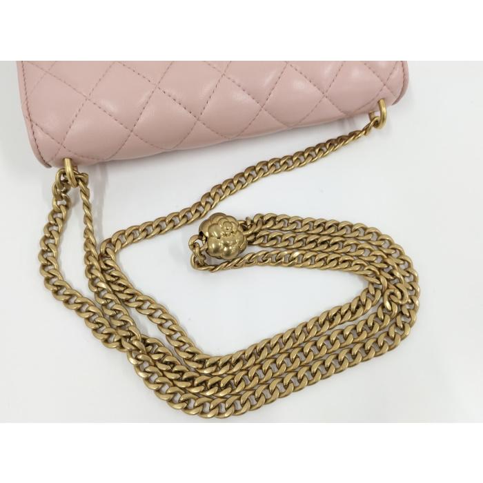 CHANEL マトラッセ カメリア チェーンウォレット 長財布 レザー CHANEL マトラッセ カメリア チェーンウォレット 長財布 レザー