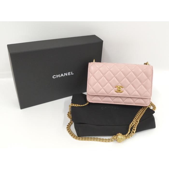 CHANEL マトラッセ カメリア チェーンウォレット 長財布 レザー CHANEL マトラッセ カメリア チェーンウォレット 長財布 レザー