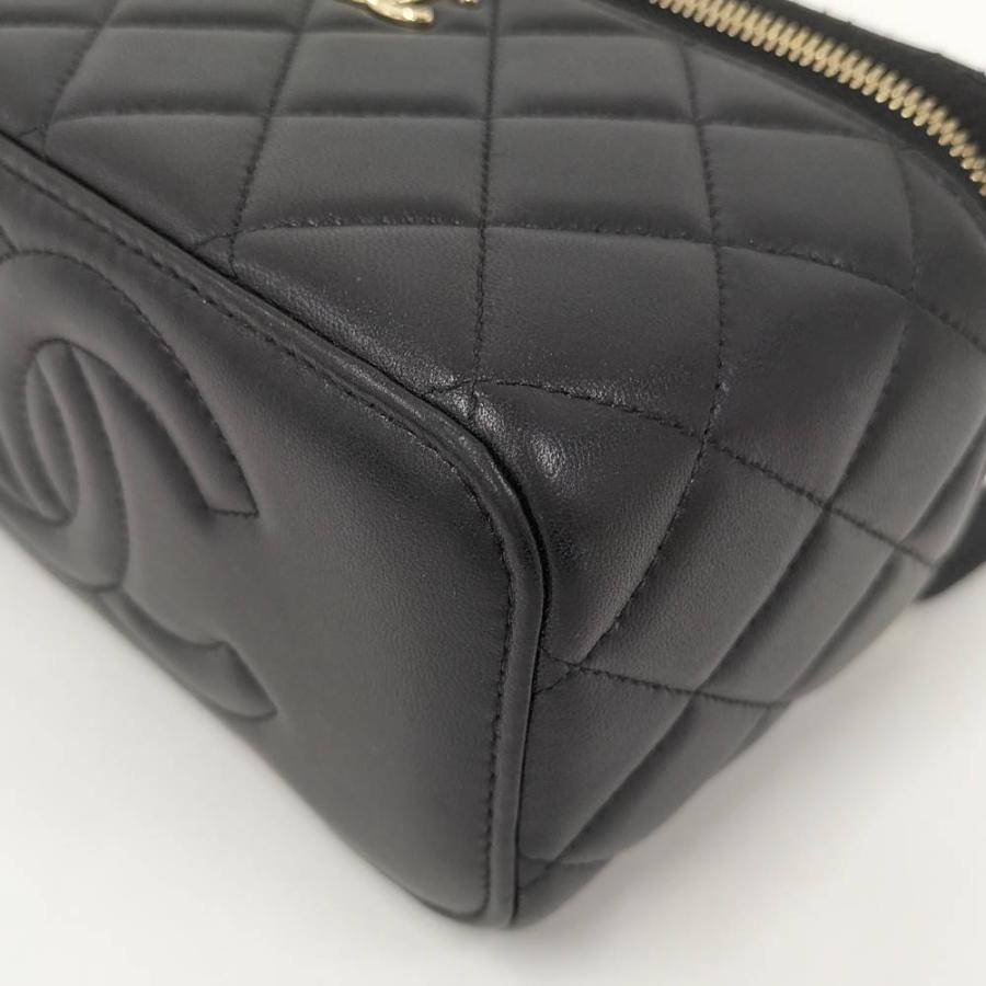 CHANEL（シャネル） マトラッセ バニティチェーンショルダーバッグ