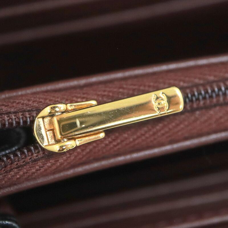 CHANEL キャビアスキン 二つ折り財布 ブラック　がま口　ゴールド CHANEL シャネル キャビアスキン 二つ折り長財布 ブラック×ゴールド