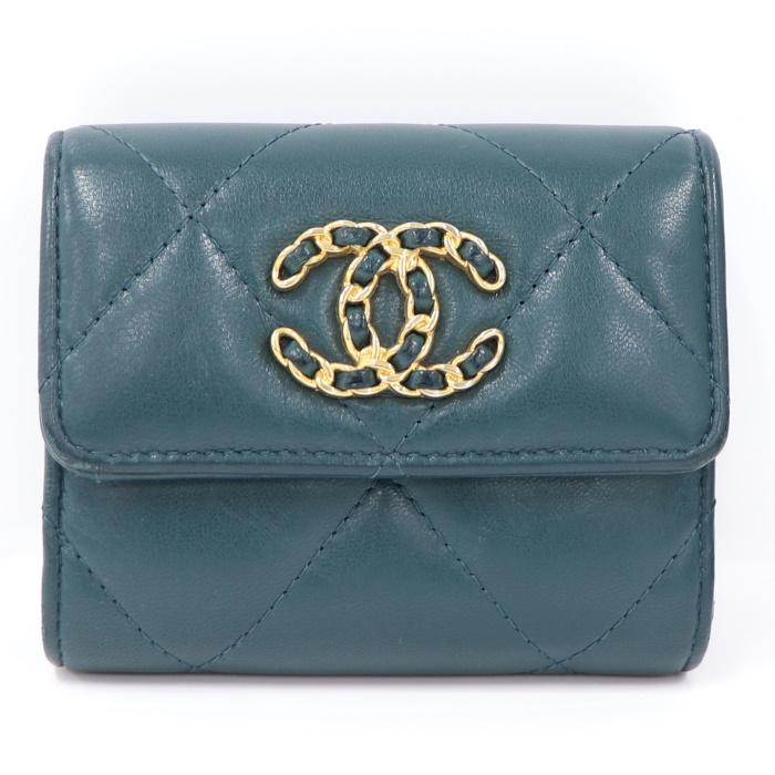 CHANEL 【中古】CHANEL 三つ折り財布 スモール フラップ ウォレット 