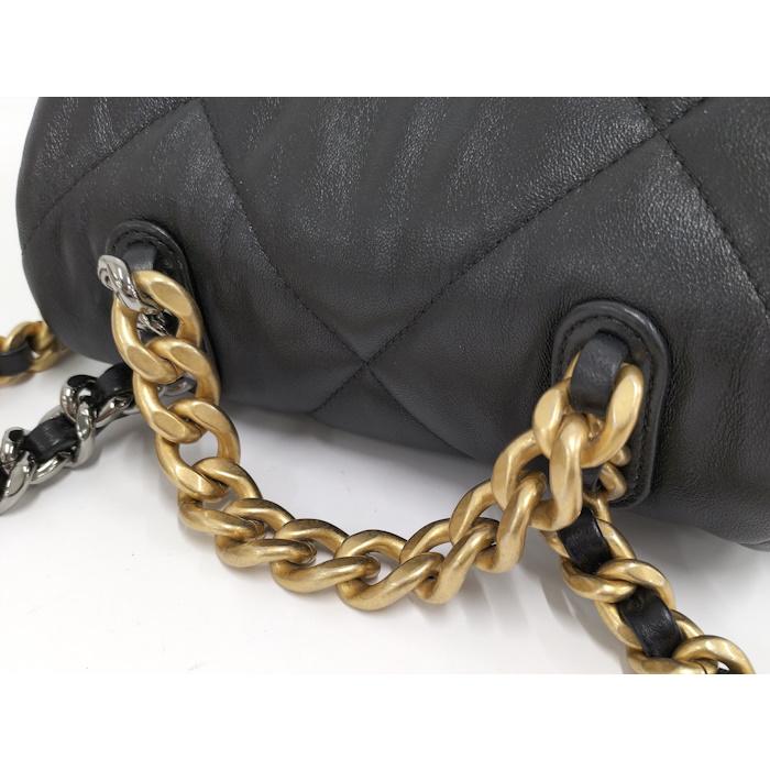 CHANEL マトラッセ バッックパック リュック シャネル19 CHANEL マトラッセ バッックパック リュック シャネル19
