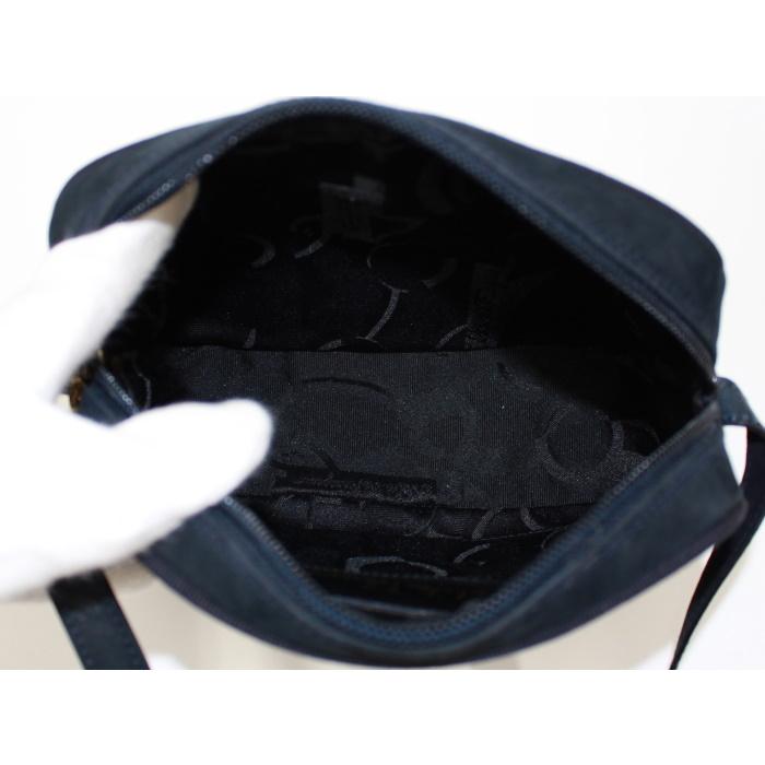 中古】Salvatore Ferragamo ショルダーバッグ ヴァラ スエード 中古】Salvatore Ferragamo ショルダーバッグ ヴァラ スエード