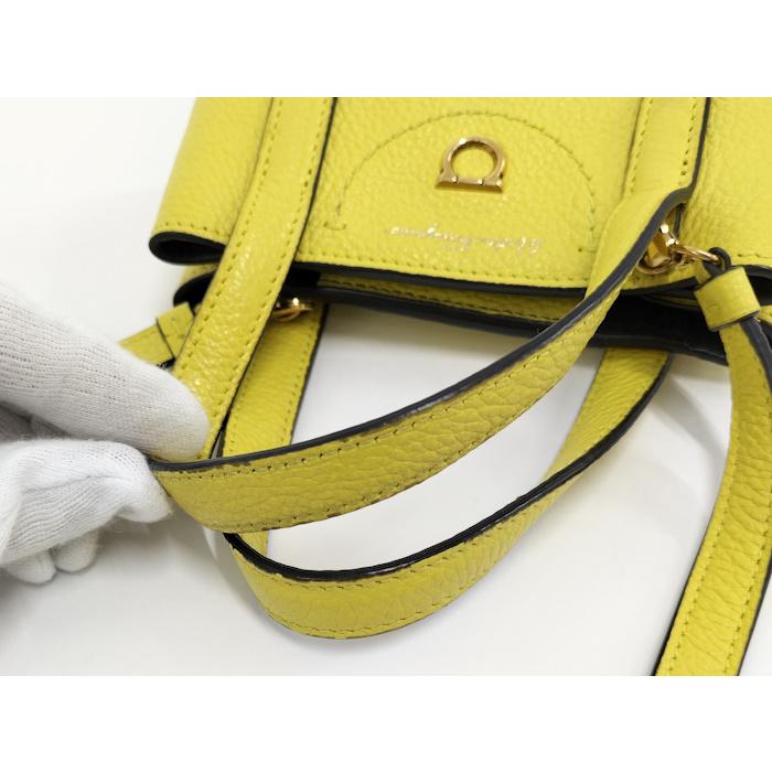 FERRAGAMO Salvatore Ferragamo 2WAYショルダーバッグ レザー イエロー 