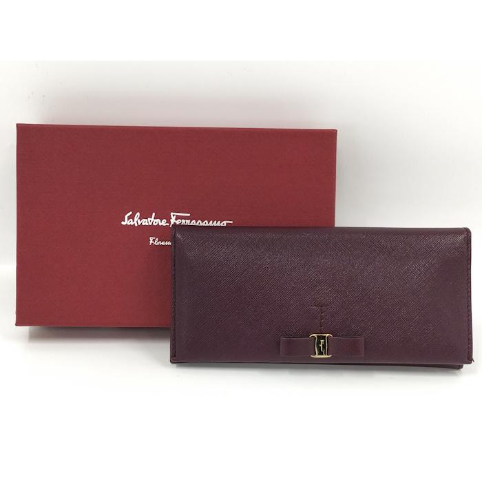 SalvatoreFerragamo 二つ折り長財布 ヴァラ レザー ボルドー 22 B480