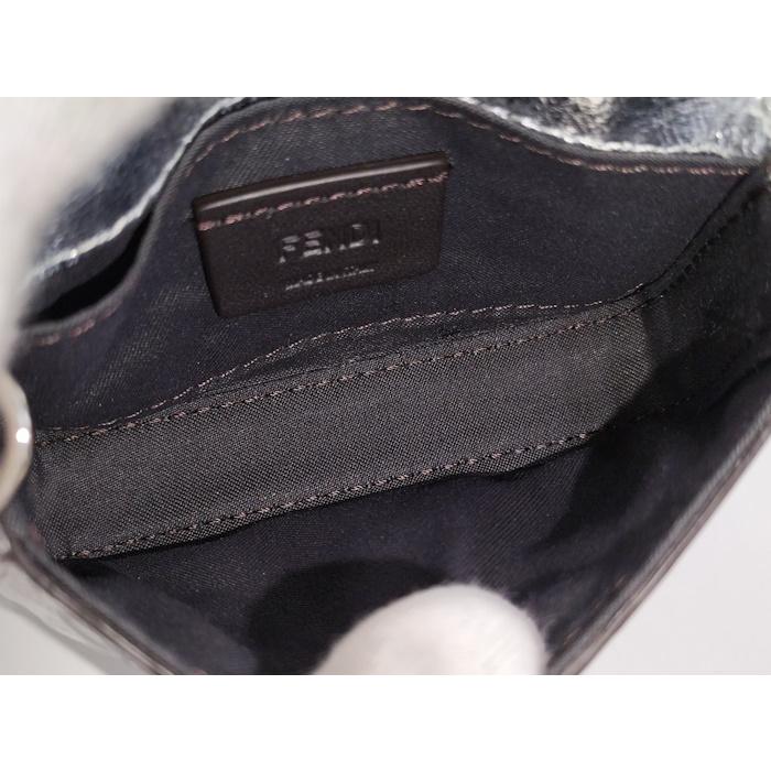 FENDI ナノバケット チェーンショルダー ポーチ レザー シルバー