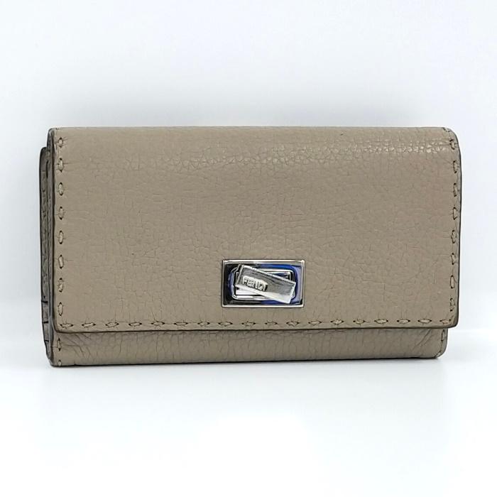 【お得】 直営店☆ Fendi☆ピーカブー セレリア コンチネンタル財布 長財布 FENDI セレリア 財布の商品一覧 通販 - Yahoo!ショッピング