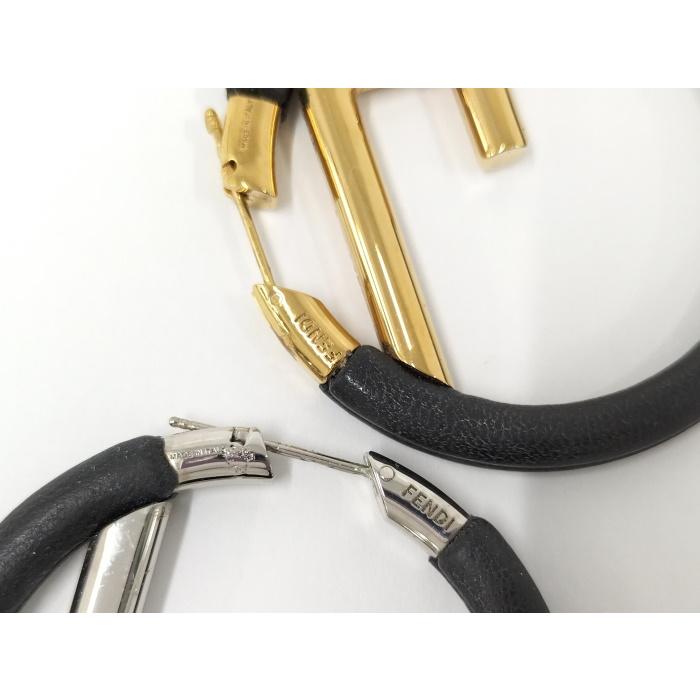 中古】FENDI エフイズフェンディ フープピアス レザー メッキ シルバー 