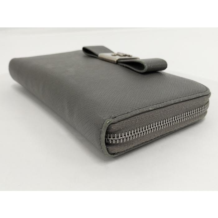 PRADA(プラダ) 長財布 - 1ML506 グレー ラウンドファスナー レザー PRADA（プラダ） ラウンドファスナー長財布 レザー グレー 1ML506 : JJ