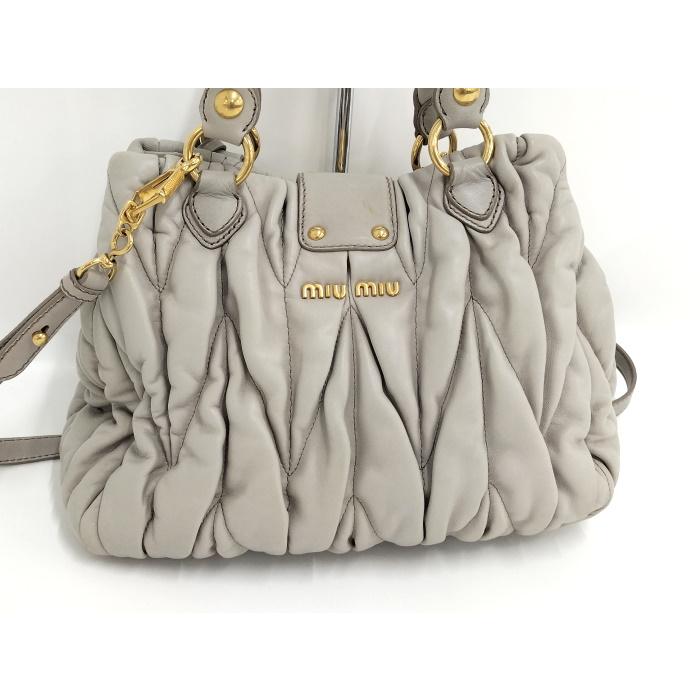 【希少❗️】miumiu マテラッセハンドバッグ ショルダーバッグ グレー2way miu MIUMIU ミュウミュウ マテラッセ グレー ゴールド金具