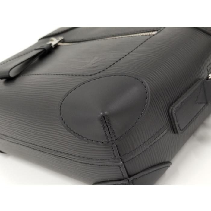 ルイヴィトン エピ サルヴァンガ ノワール クラッチバッグ ショルダーバッグ ルイヴィトン エピ サルヴァンガ ノワール クラッチバッグ