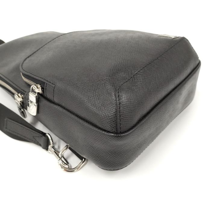 LOUIS VUITTON 【中古】LOUIS ボディバッグ アヴェニュー スリング  