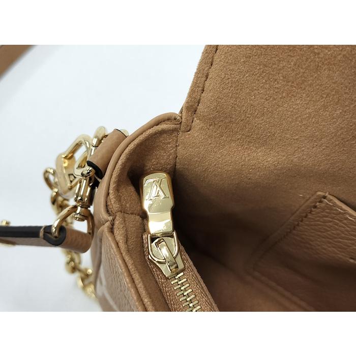 LOUIS VUITTON（ルイ・ヴィトン） チェーンウォレット ウォレットオン