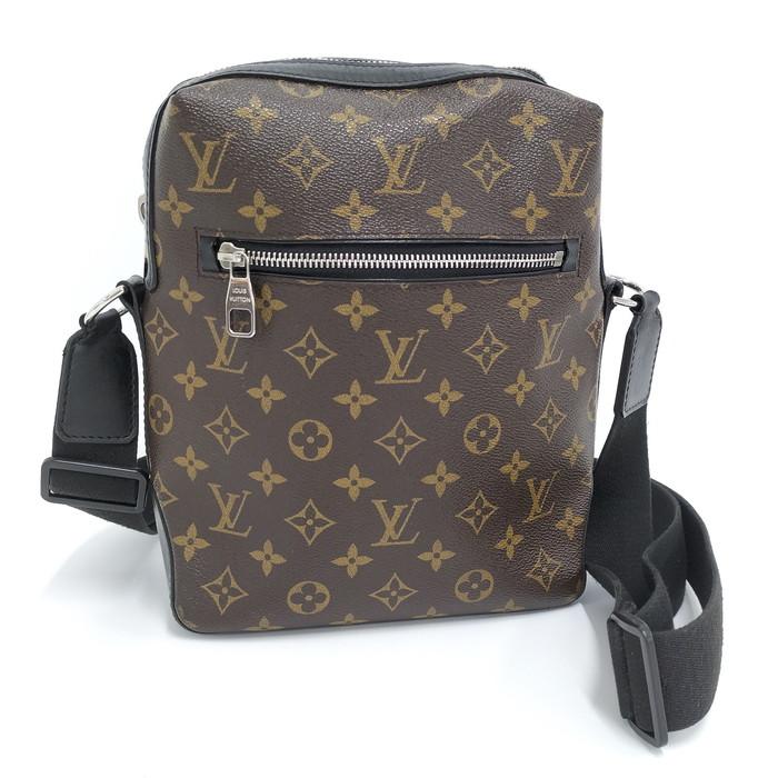 LOUIS VUITTON ショルダーバッグ LOUIS VUITTON】ルイヴィトン『モノグラム エッセンシャル