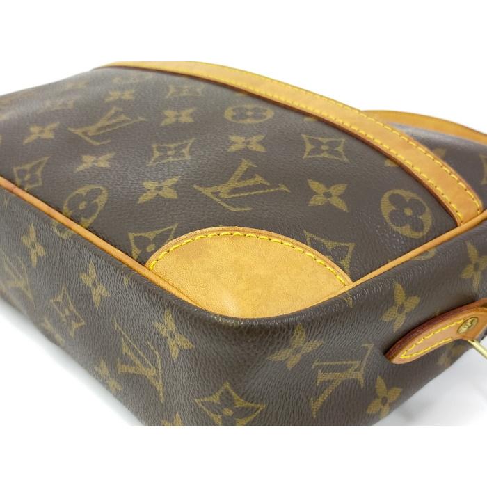 中古】LOUIS VUITTON ショルダーバッグ トロカデロ 27 モノグラム 中古】LOUIS VUITTON ショルダーバッグ トロカデロ 27 モノグラム