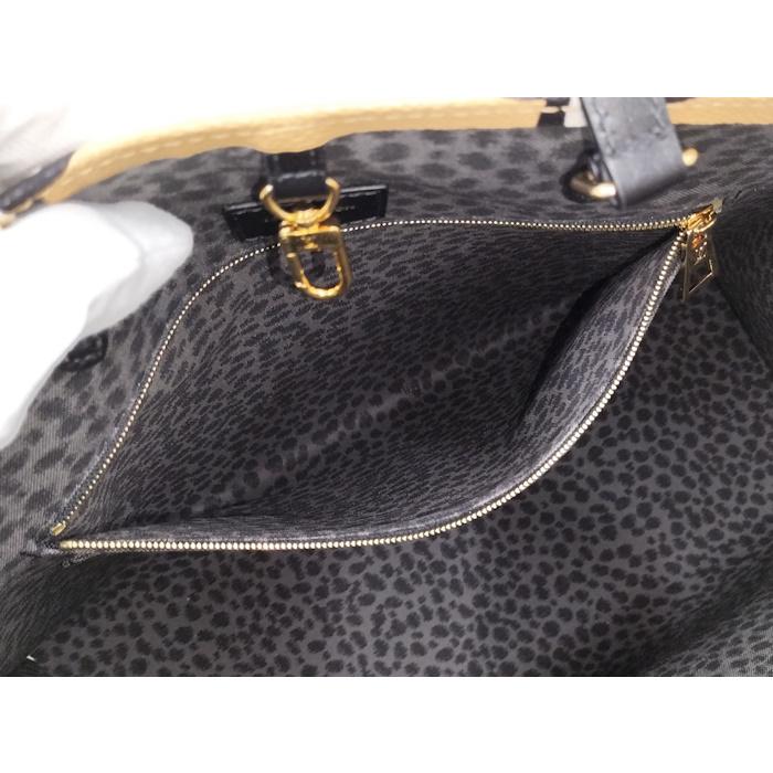 LOUIS VUITTON オンザゴーGM 2WAYバッグ モノグラムワイルド