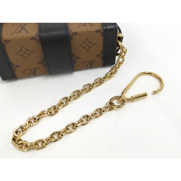 LOUIS VUITTON 【中古】LOUIS エッセンシャル トランク チェーン  