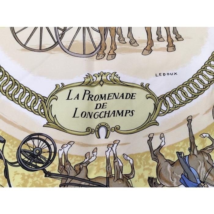 【中古】HERMES カレ90 大判スカーフ LA PROMENADE DE LONGCHAMP ロンシャンへの散歩 ブルー系 マルチカラー シルク100％｜jjcollection2008｜05