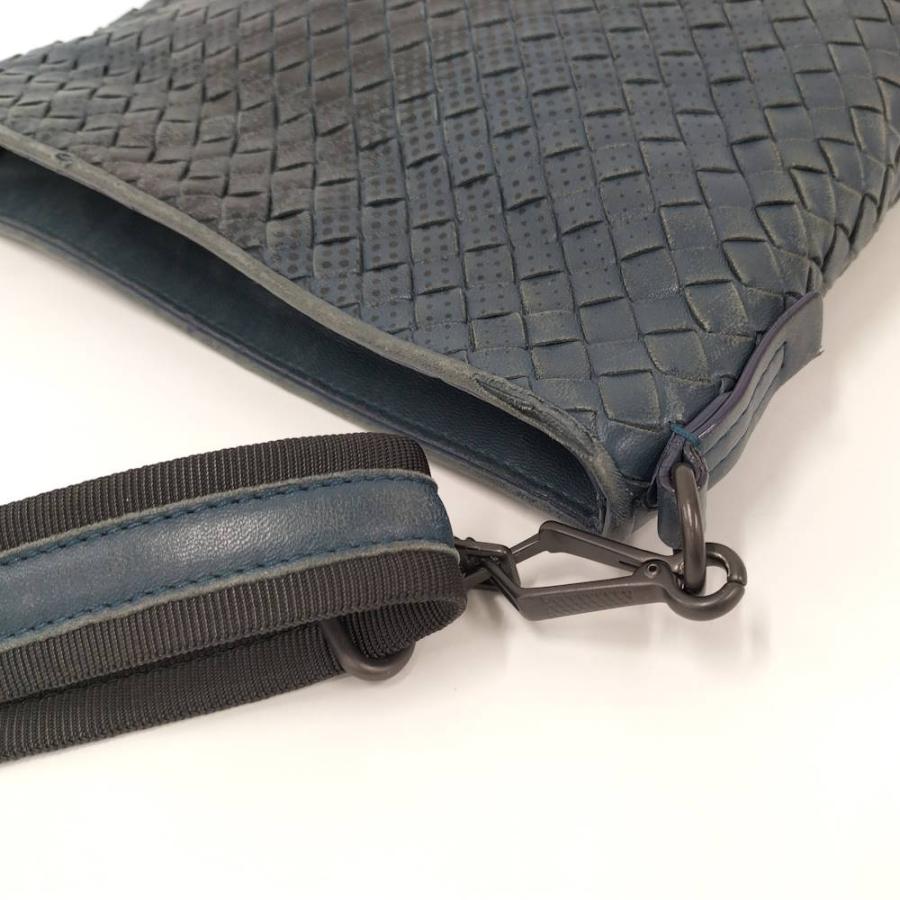 BOTTEGA VENETA（ボッテガ・ヴェネタ） ショルダーバッグ イントレ