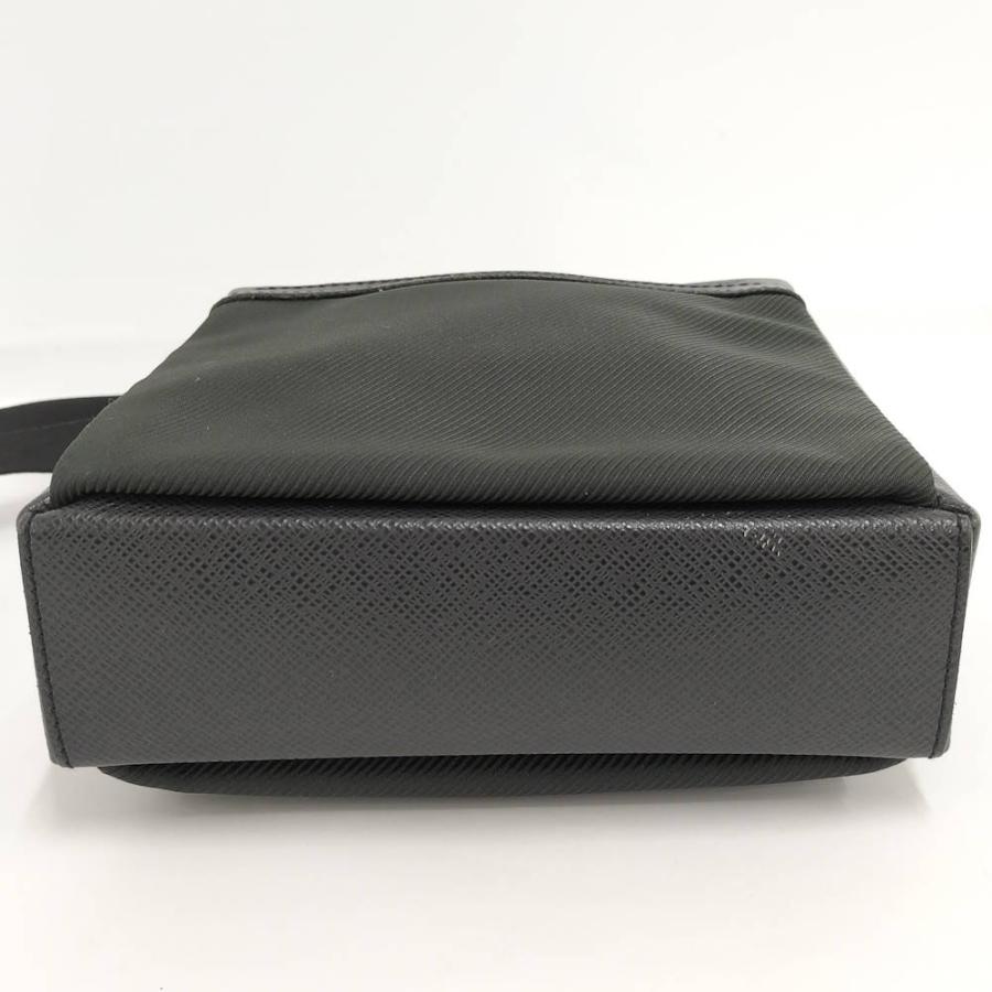 LOUIS VUITTON（ルイ・ヴィトン） ショルダーバッグ サヤン タイガ