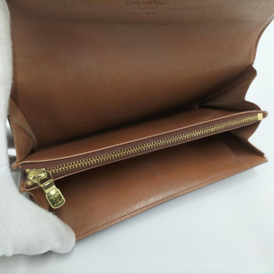 LOUIS VUITTON（ルイ・ヴィトン） ポルトフォイユ サラ 二つ折り長財布