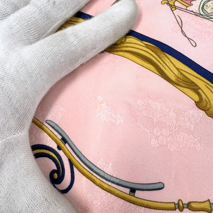 HERMES エルメス カレ90?羽飾りと鈴? Plumes et Grelots ピンク×マルチ