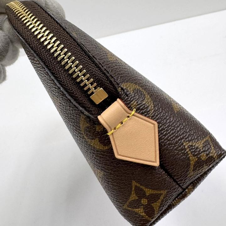 LOUIS VUITTON ポシェットコスメティックMM ポーチ モノグラム M46579