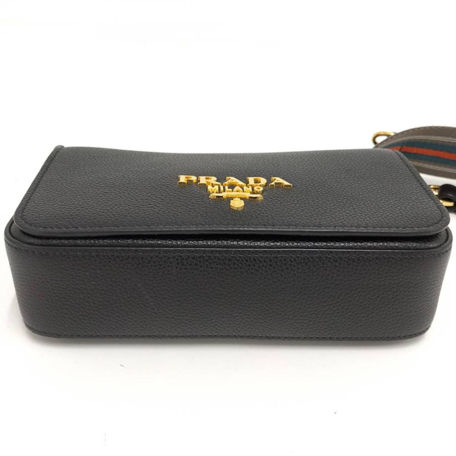 PRADA（プラダ） フラップ ショルダーバッグ レザー ブラック ゴールド
