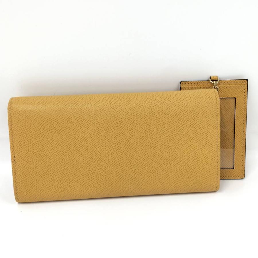FERRAGAMO（フェラガモ） 長財布 パスケース付き レザー マスタード