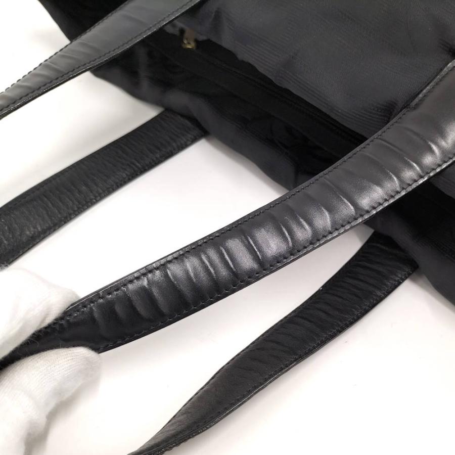 CHANEL（シャネル） ニュートラベルライン トートMM トートバッグ