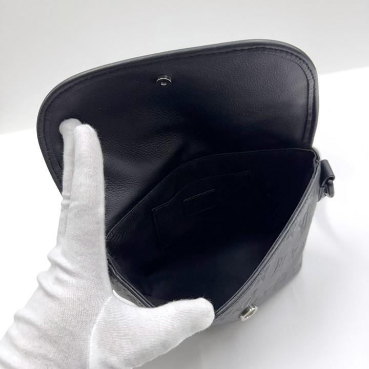 LOUIS VUITTON ルイヴィトン パルスウェアラブルウォレット モノグラム