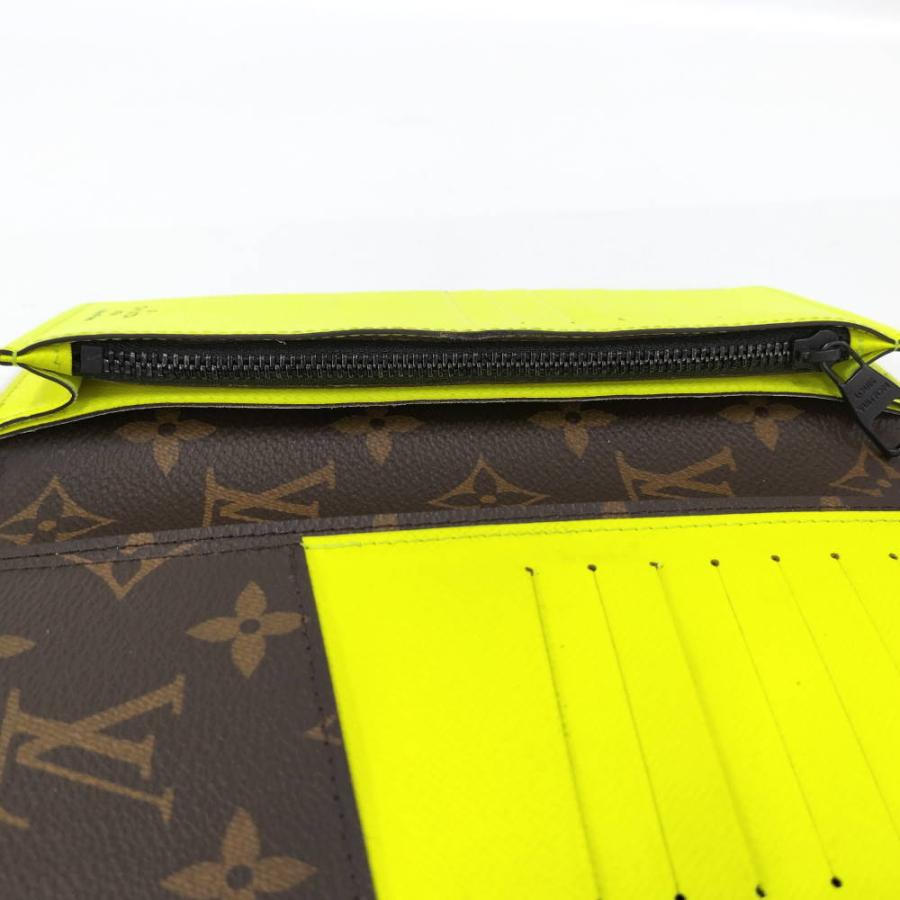 LOUIS VUITTON（ルイ・ヴィトン） ポルトフォイユ・ブラザ 長財布