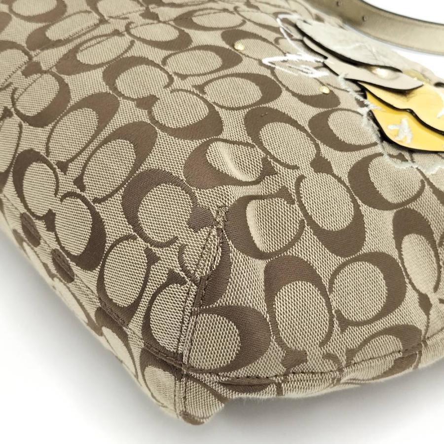 COACH コーチ アクセサリーポーチ ワンショルダーバッグ フラワー COACH（コーチ） ワンショルダーバッグ シグネチャー フラワー