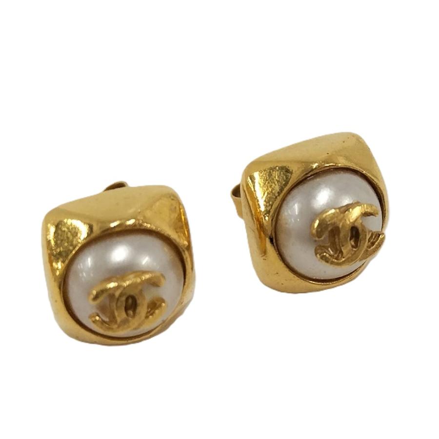 CHANEL（シャネル） ピアス メッキ×フェイクパール ゴールド 98A : JJ