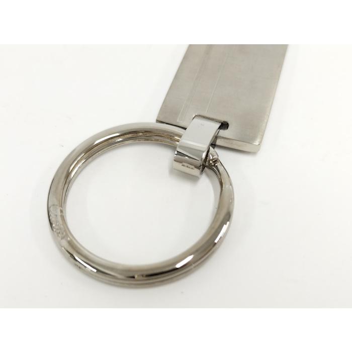 Cartier キーリングのみ シルバーカラー 箱付き Cartier（カルティエ） ロゴプレート キーリング キーホルダー