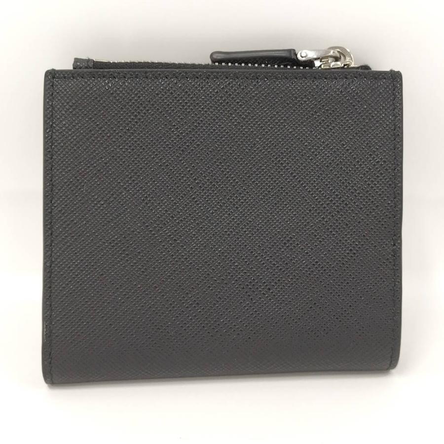 PRADA（プラダ） 二つ折り財布 コンパクトウォレット トライアングル