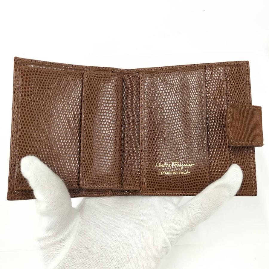 Ferragamo ヴァラ 二つ折り財布 ブラウン FERRAGAMO（フェラガモ） Salvatore Ferragamo ヴァラ 二つ折り財布