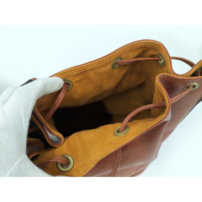 LOUIS VUITTON（ルイ・ヴィトン） ノエ エピ ショルダーバッグ 巾着