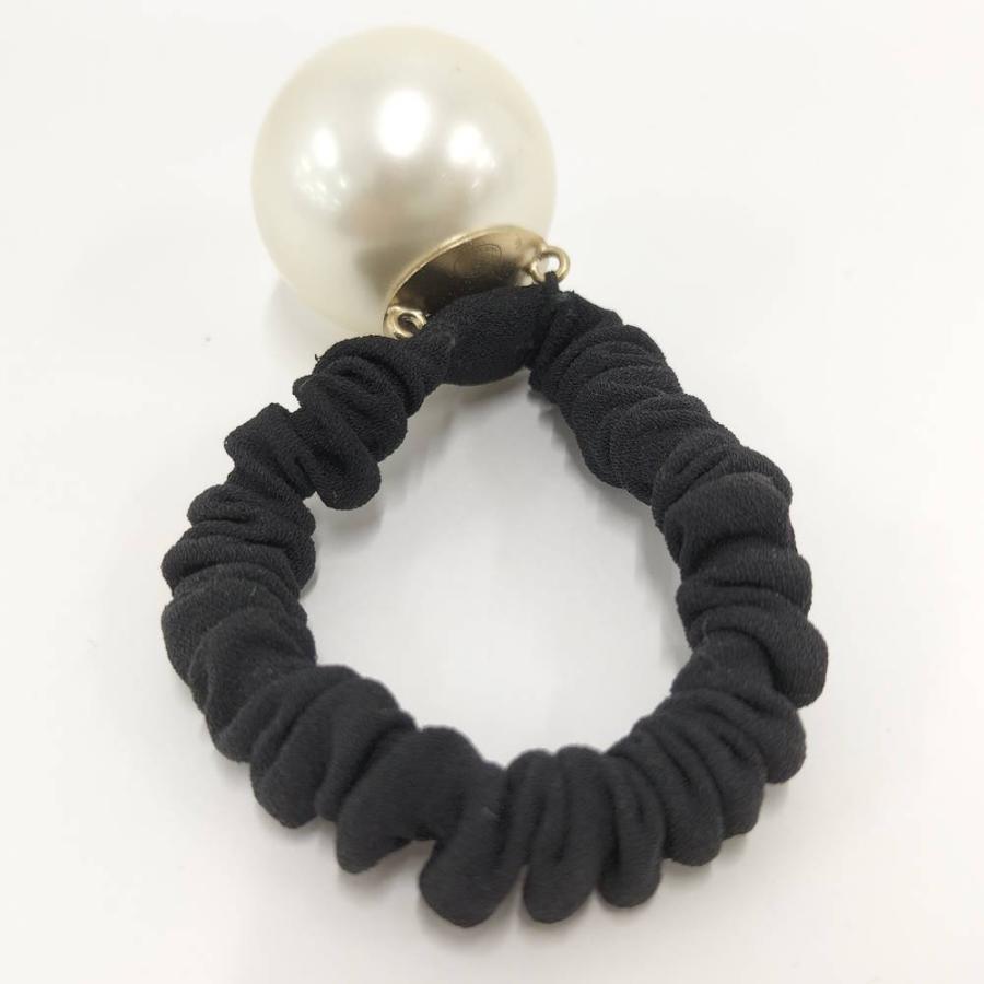 【未使用】CHANEL シャネル パール ヘアゴム シュシュ CHANEL（シャネル） シュシュ ヘアゴム フェイクパール×CC ホワイト