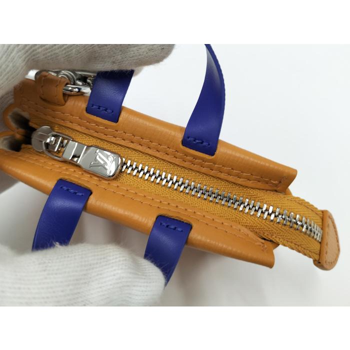 LOUIS VUITTON 二つ折りミラー付きチャーム ショッパー付属可能 楽天市場】LOUIS VUITTON ルイ ヴィトン バッグチャーム LV