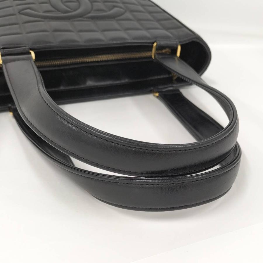 CHANEL トートバッグ チョコバー レザー ブラック A17809の画像