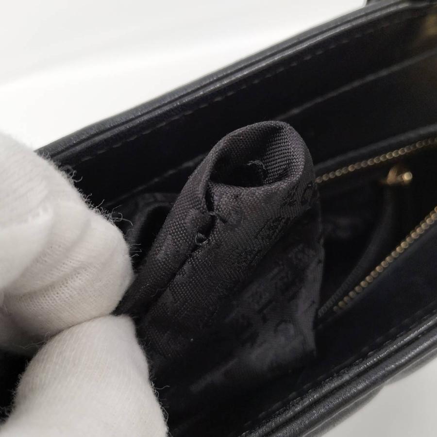 CHANEL トートバッグ チョコバー レザー ブラック A17809の画像