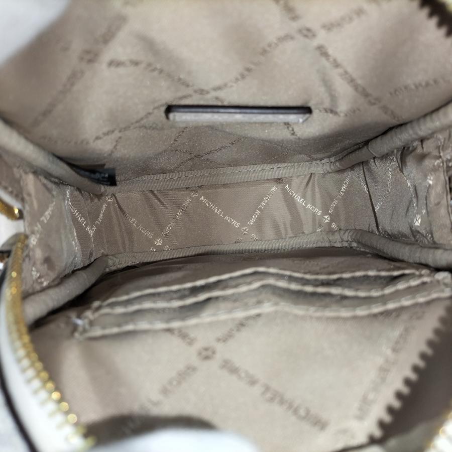 MICHAEL KORS ショルダーバッグ MKシグネチャー PVC ホワイト MICHAEL KORS（マイケルコース） ショルダーバッグ MKシグネチャー PVC