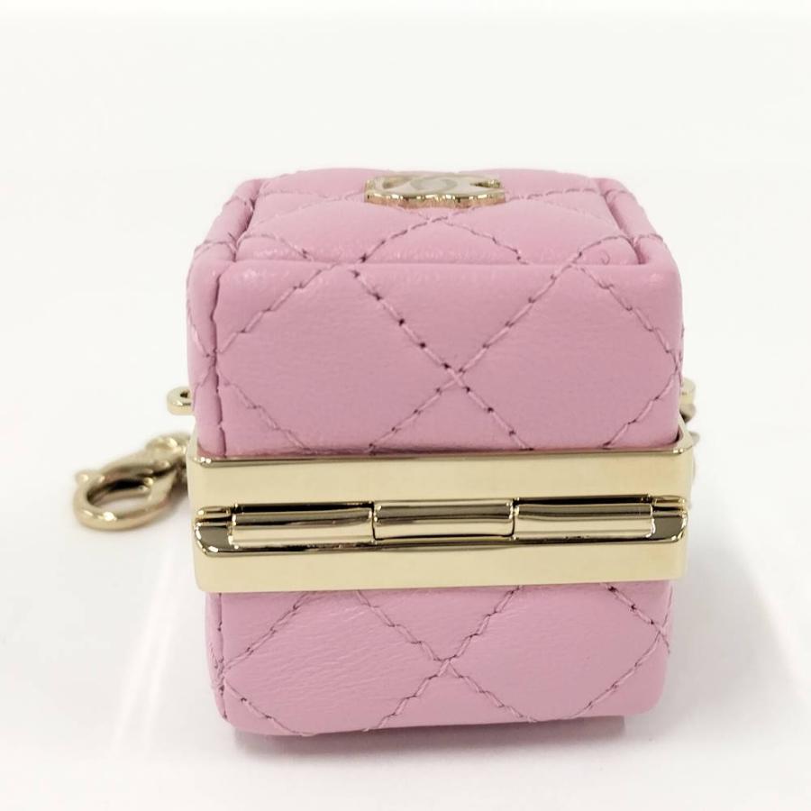 CHANEL（シャネル） ミニバッグ チャーム マトラッセ ラムスキン