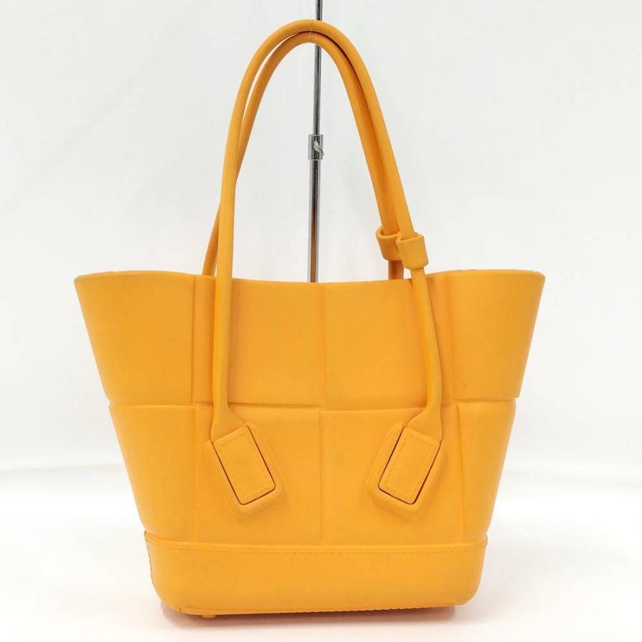 BOTTEGA VENETA ボッテガべネタ　ハンドバッグ トートバッグイエロー BOTTEGA VENETA（ボッテガ・ヴェネタ） アルコ ラバー トートバッグ