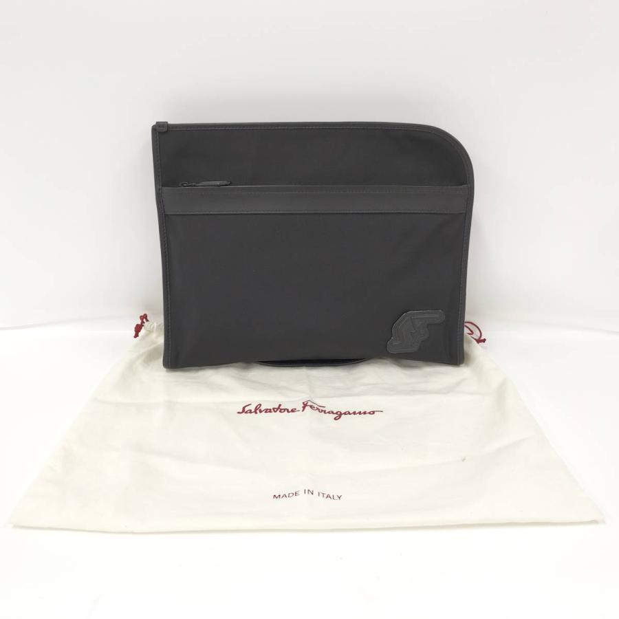 FERRAGAMO（フェラガモ） Salvatore Ferragamo クラッチバッグ レザー