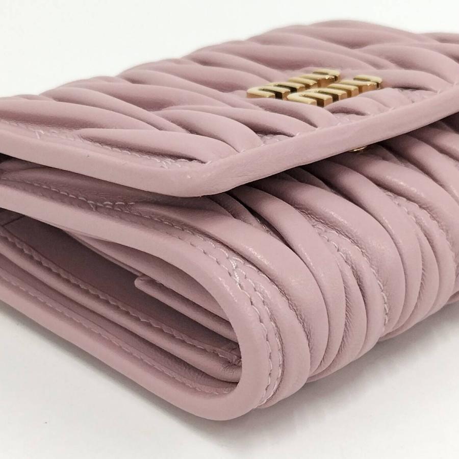 miu miu（ミュウミュウ） 三つ折り財布 マテラッセ レザー ピンク