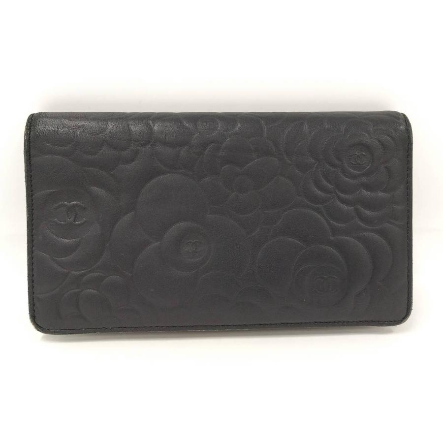 CHANEL（シャネル） カメリア エンボス 二つ折り長財布 レザー