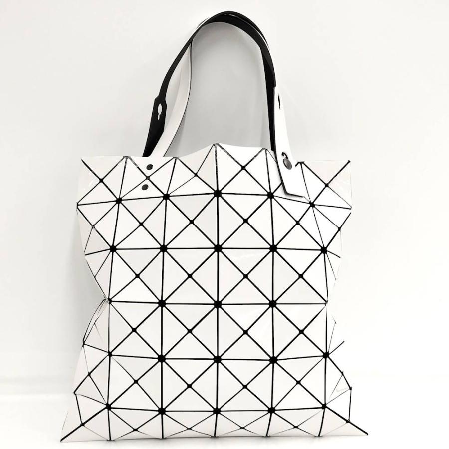 ISSEY MIYAKE（イッセイミヤケ） トートバッグ バオバオ PVC ホワイト
