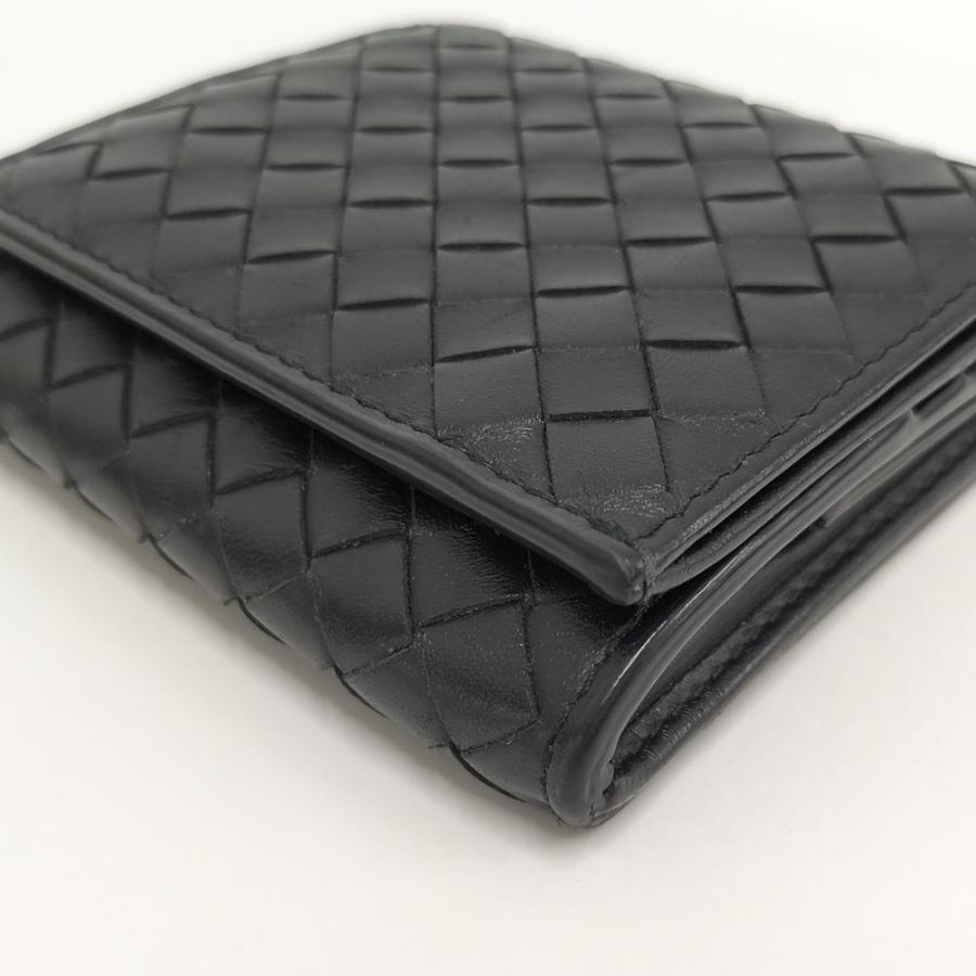BOTTEGA VENETA（ボッテガ・ヴェネタ） 二つ折り財布 イントレチャート